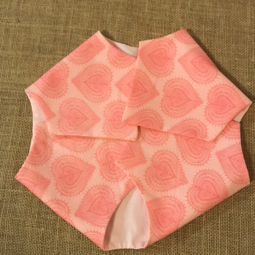 Valentine’s Day bread basket liner